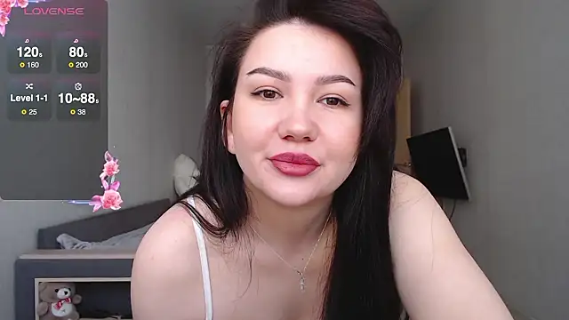 Snapshot of AlexaCruze chatting on 02.13.26 AlexaCruze online show from 02.13.26