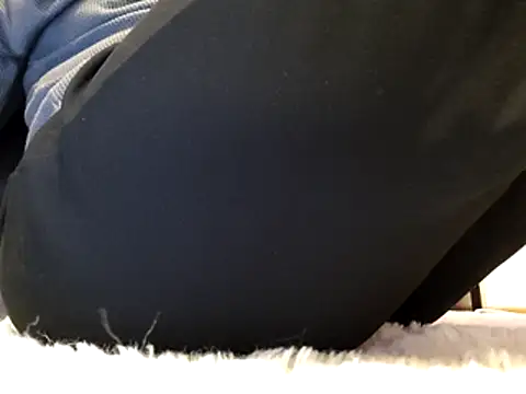 Snapshot of sweethotmilf888 chatting on 11.28.25 sweethotmilf888 online show from 11.28.25