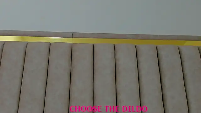 FreyaMoller online show from 10.31.25