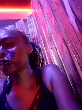 Snapshot of naughty_ebony-queen chatting on 02.06.26 naughty ebony-queen online show from 02.06.26