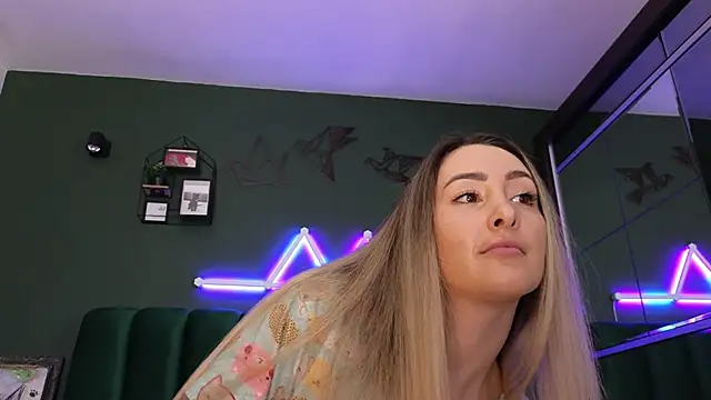 Snapshot of kimmie_meow chatting on 01.31.25 kimmie meow online show from 01.31.25