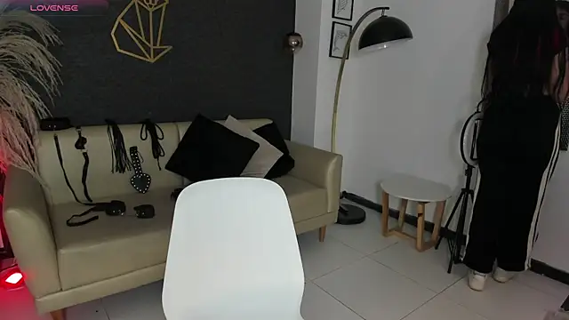RACHEL EV online show from 07.08.26