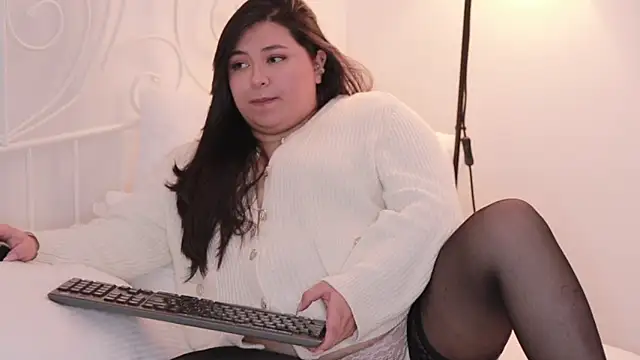 Adia  online show from 02.14.25