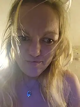 Snapshot of SinSoft58450 chatting on 11.03.25 SinSoft58450 online show from 11.03.25