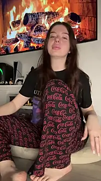 Kimi Ass online show from 06.04.26