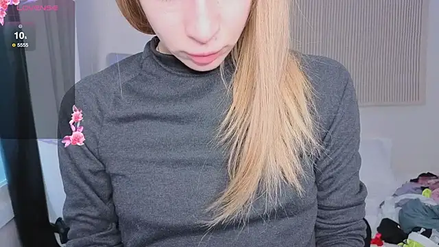 Elis Fox online show from 02.15.26