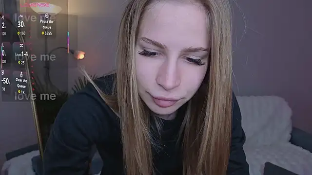 Elis Fox online show from 04.28.26