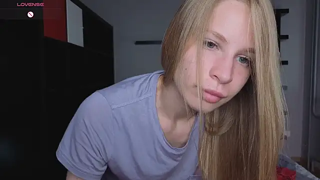 Elis Fox online show from 06.15.26