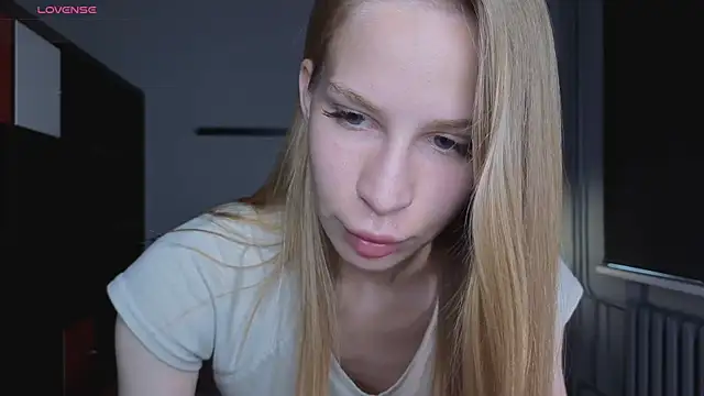 Elis Fox online show from 06.23.26