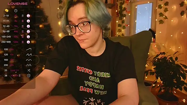 Snapshot of alisahug chatting on 12.12.24 alisahug online show from 12.12.24