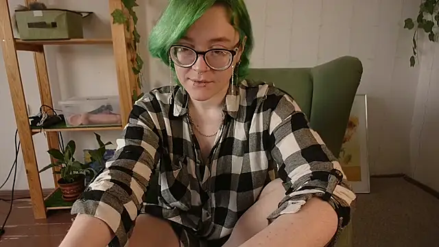 Snapshot of alisahug chatting on 01.05.25 alisahug online show from 01.05.25