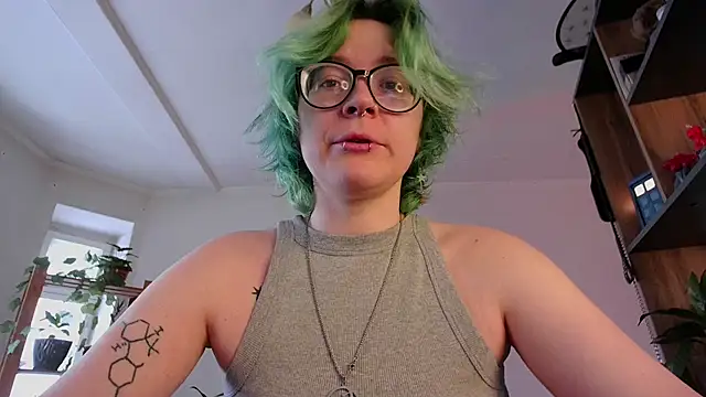 Snapshot of alisahug chatting on 01.24.25 alisahug online show from 01.24.25