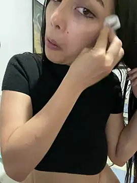 Snapshot of gabyaridi chatting on 12.14.24 gabyaridi online show from 12.14.24