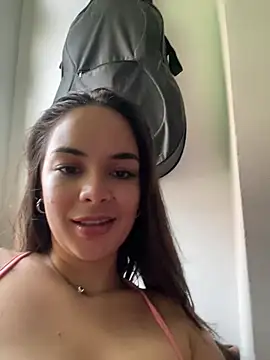 Snapshot of gabyaridi chatting on 02.25.26 gabyaridi online show from 02.25.26