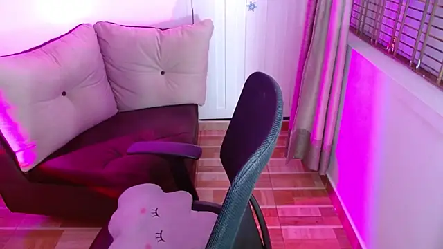 milfrousse online show from 03.06.25