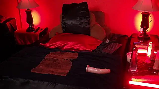 JenniferCD online show from 11.18.25