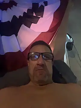 Snapshot of Manwhorxxlcock chatting on 10.24.25 Manwhorxxlcock online show from 10.24.25