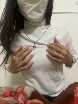 Snapshot of Tuongvy05 chatting on 01.13.25 Tuongvy05 online show from 01.13.25