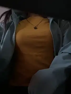 Snapshot of Tuongvy05 chatting on 01.20.25 Tuongvy05 online show from 01.20.25