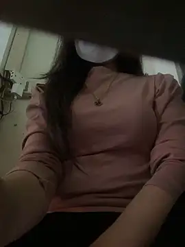 Snapshot of Tuongvy05 chatting on 01.24.25 Tuongvy05 online show from 01.24.25