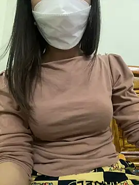 Snapshot of Tuongvy05 chatting on 03.10.25 Tuongvy05 online show from 03.10.25