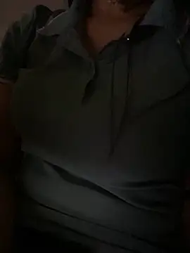 Snapshot of Tuongvy05 chatting on 10.19.25 Tuongvy05 online show from 10.19.25