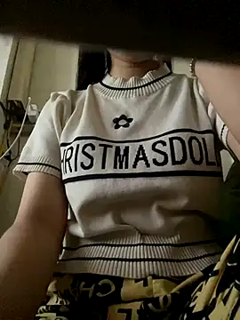 Snapshot of Tuongvy05 chatting on 11.03.25 Tuongvy05 online show from 11.03.25