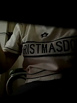 Snapshot of Tuongvy05 chatting on 12.05.25 Tuongvy05 online show from 12.05.25