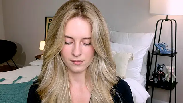 RozzitaBedberry online show from 09.19.25