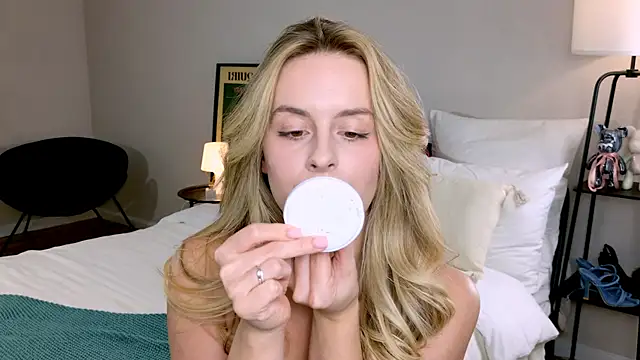 RozzitaBedberry online show from 11.07.25