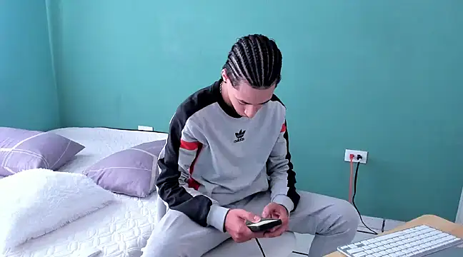 Snapshot of Chandler_ken chatting on 12.04.24 Chandler ken online show from 12.04.24