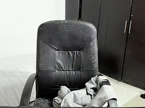 Snapshot of Chandler_ken chatting on 09.13.25 Chandler ken online show from 09.13.25