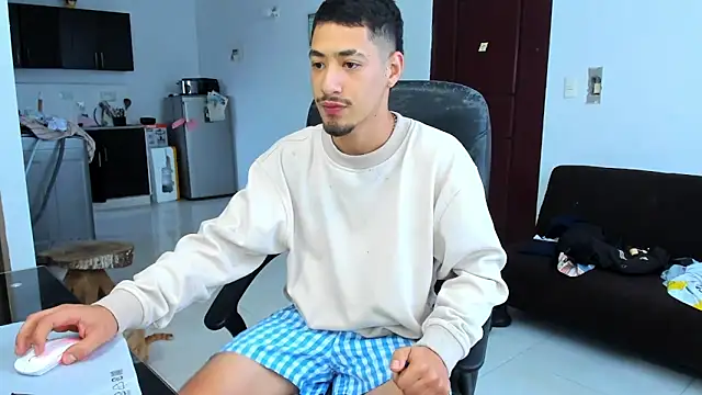 Snapshot of Chandler_ken chatting on 03.26.26 Chandler ken online show from 03.26.26