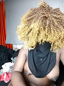 Snapshot of smileyboobs1 chatting on 11.11.25 smileyboobs1 online show from 11.11.25