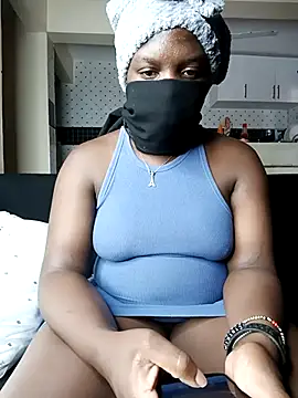 Snapshot of smileyboobs1 chatting on 11.19.25 smileyboobs1 online show from 11.19.25