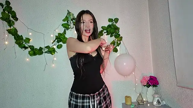 ari kat online show from 02.17.25