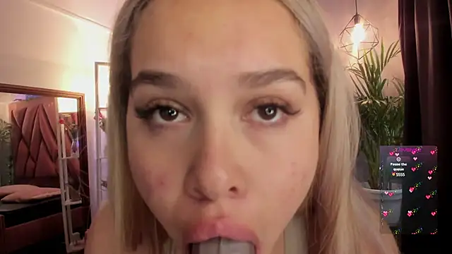 Haelycute online show from 03.04.25