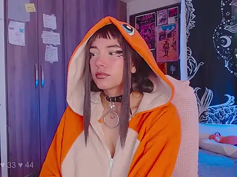 melissahowl online show from 10.31.25