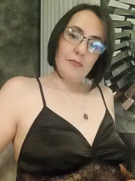 Snapshot of IsisBlake chatting on 01.31.25 IsisBlake online show from 01.31.25