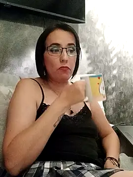 Snapshot of IsisBlake chatting on 02.10.25 IsisBlake online show from 02.10.25