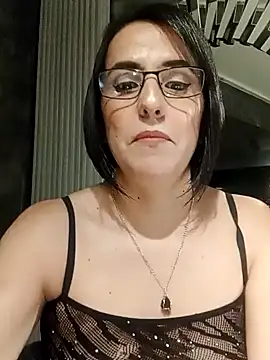 Snapshot of IsisBlake chatting on 02.12.25 IsisBlake online show from 02.12.25