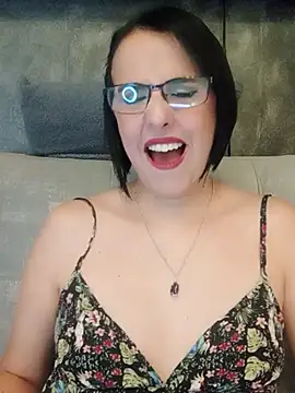 Snapshot of IsisBlake chatting on 02.13.25 IsisBlake online show from 02.13.25