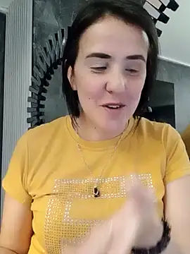 Snapshot of IsisBlake chatting on 02.20.25 IsisBlake online show from 02.20.25