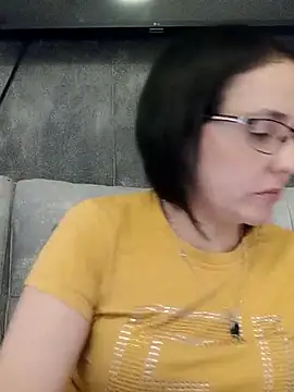 Snapshot of IsisBlake chatting on 03.04.25 IsisBlake online show from 03.04.25