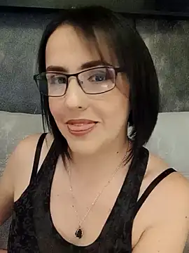 Snapshot of IsisBlake chatting on 03.07.25 IsisBlake online show from 03.07.25