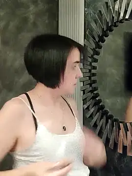 Snapshot of IsisBlake chatting on 03.21.25 IsisBlake online show from 03.21.25