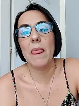 Snapshot of IsisBlake chatting on 03.22.25 IsisBlake online show from 03.22.25