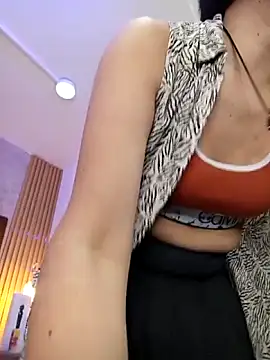 Snapshot of IsisBlake chatting on 09.28.25 IsisBlake online show from 09.28.25