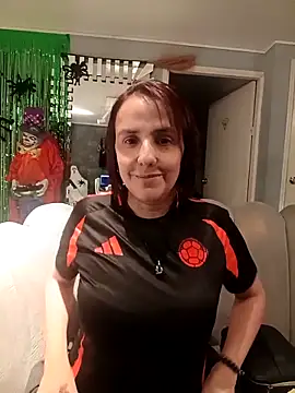 Snapshot of IsisBlake chatting on 10.11.25 IsisBlake online show from 10.11.25