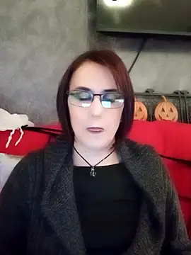 Snapshot of IsisBlake chatting on 10.15.25 IsisBlake online show from 10.15.25